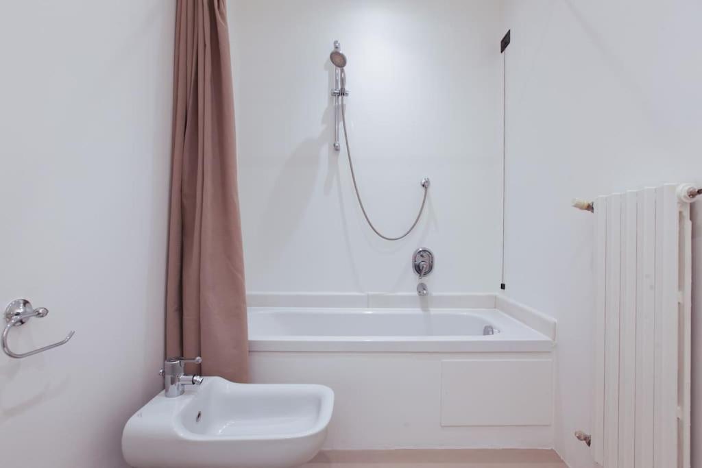 Hacca Collection - Brera & Fashion District - Bright 2Br Apt Milano Eksteriør bilde